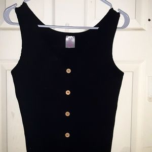 Junior's crop top shirt